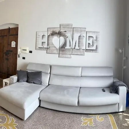 La Maison *